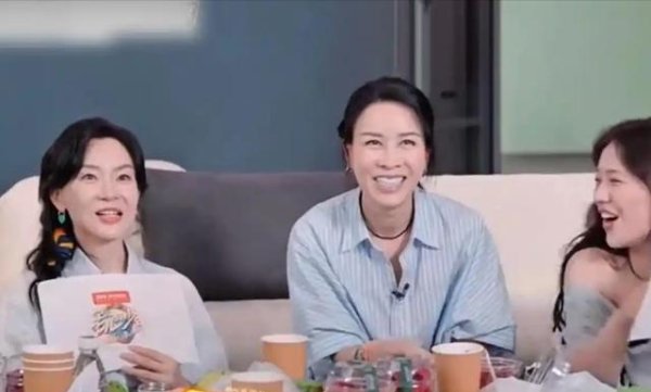 在线股票配资开户 最新进展来了，“女邻居”正脸疑曝光，丈夫出轨最大赢家或是那英